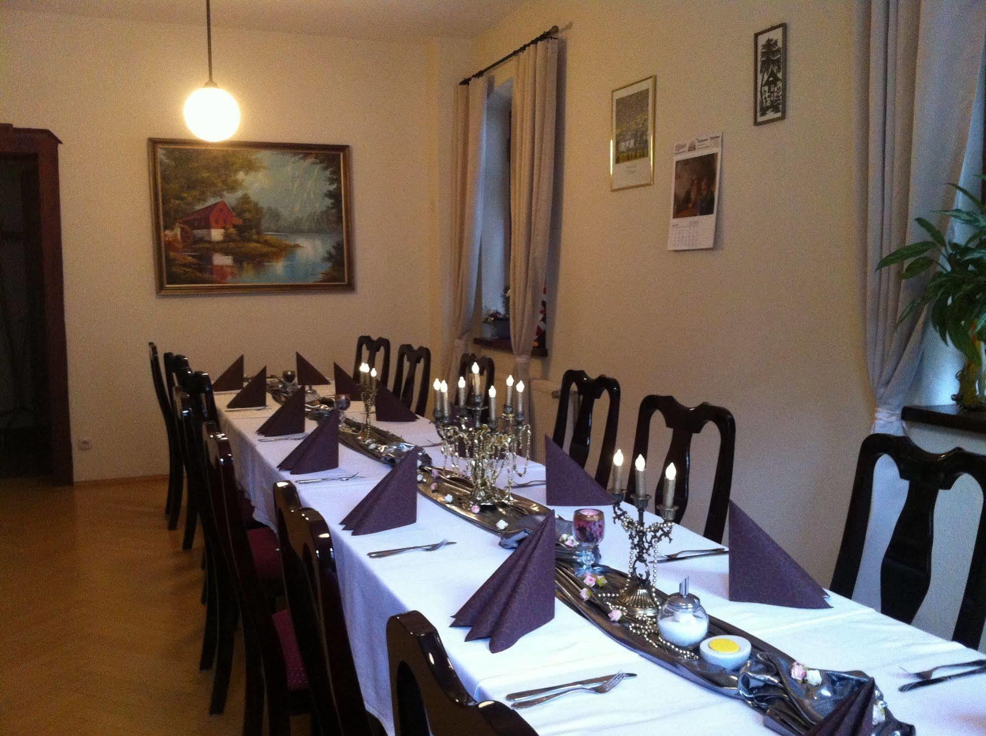 Hotel Zur Hallenburg Kurort Steinbach-Hallenberg Buitenkant foto
