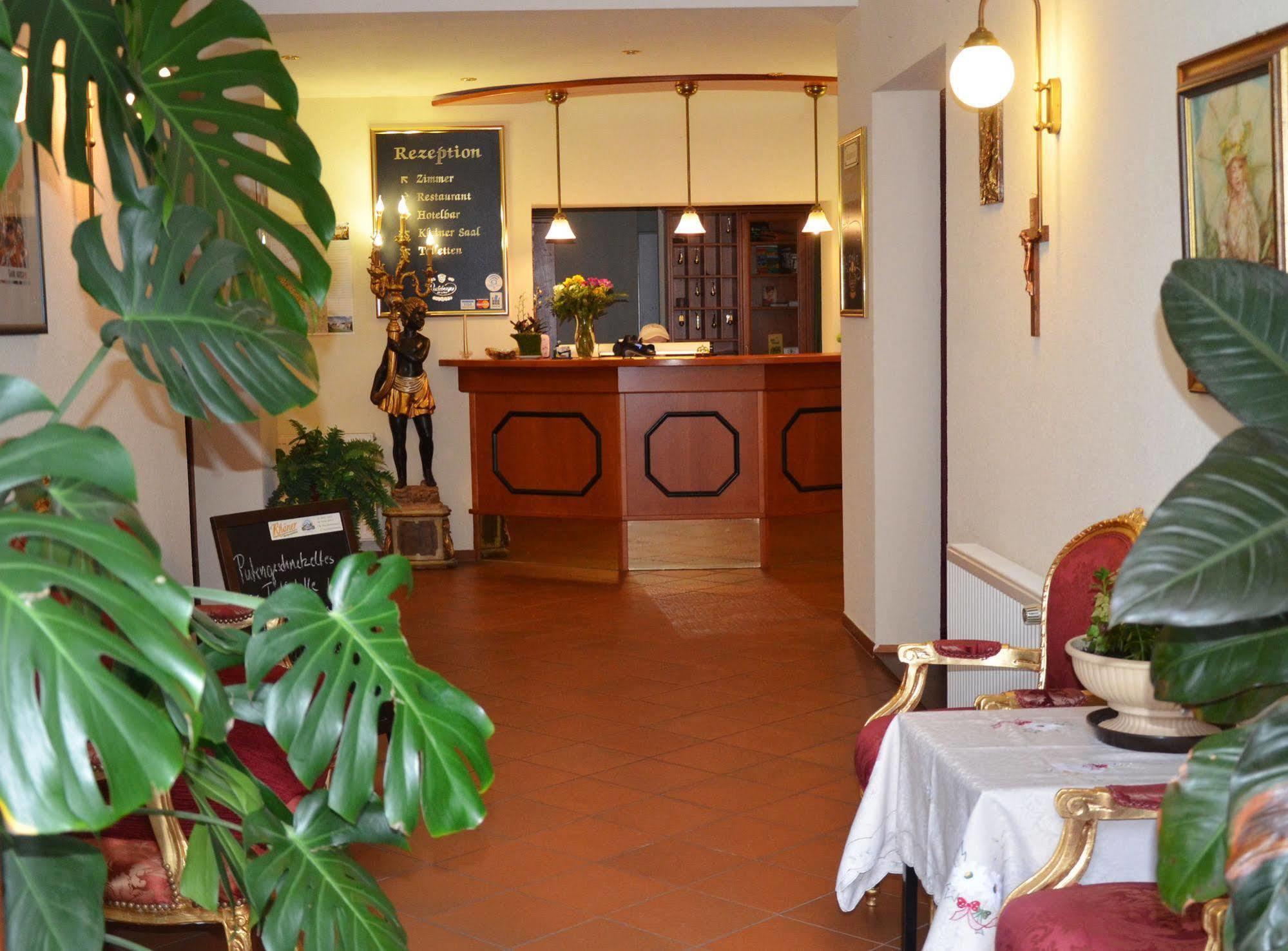 Hotel Zur Hallenburg Kurort Steinbach-Hallenberg Buitenkant foto